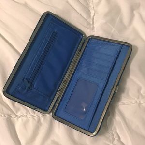 Blue Wallet